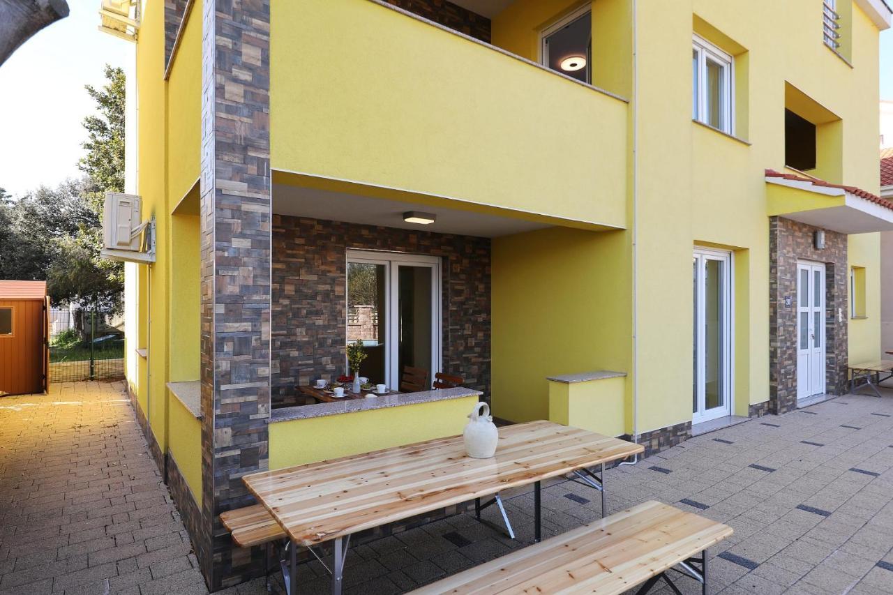 Apartments Oliva Vrsi Buitenkant foto