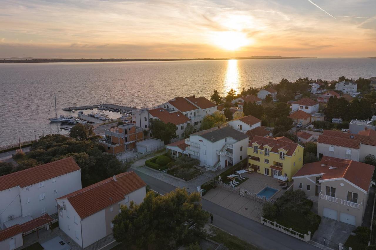 Apartments Oliva Vrsi Buitenkant foto