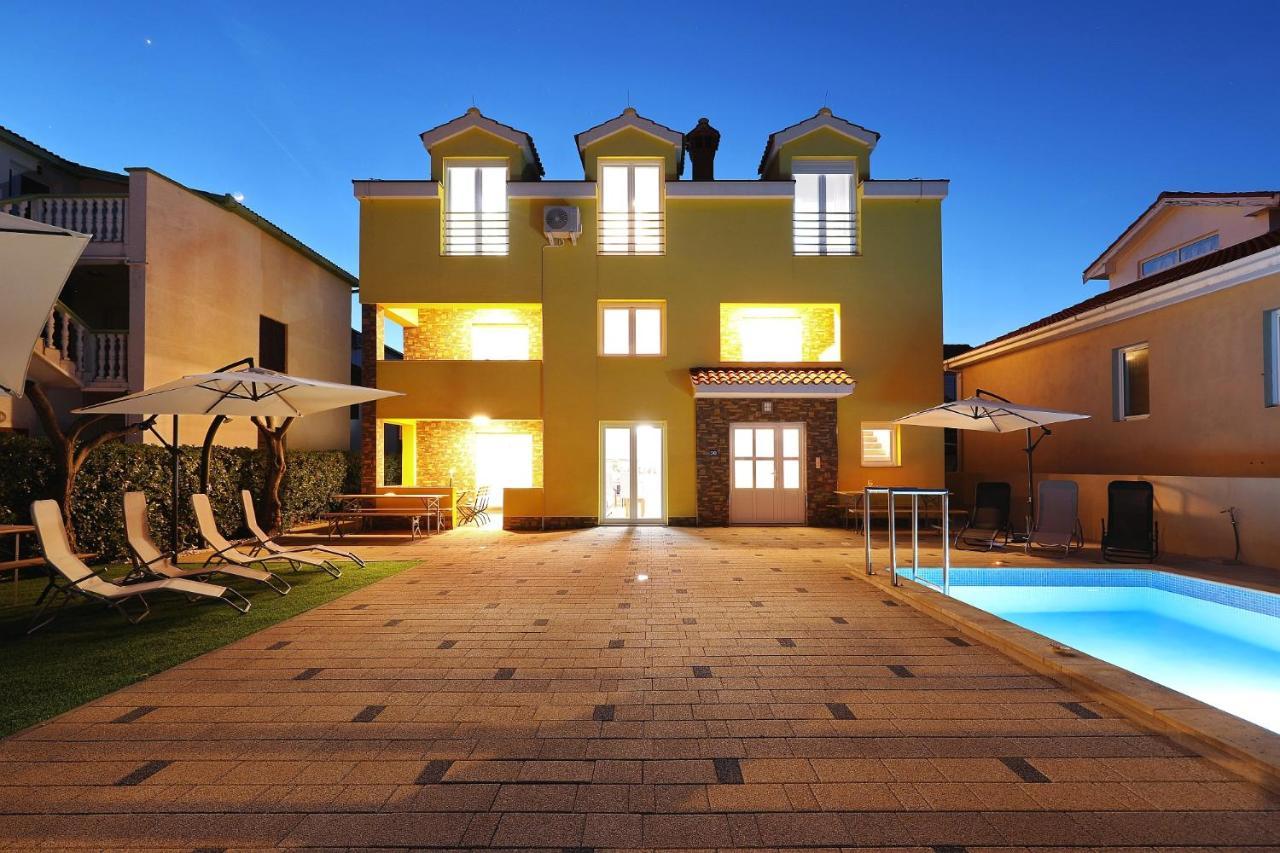 Apartments Oliva Vrsi Buitenkant foto