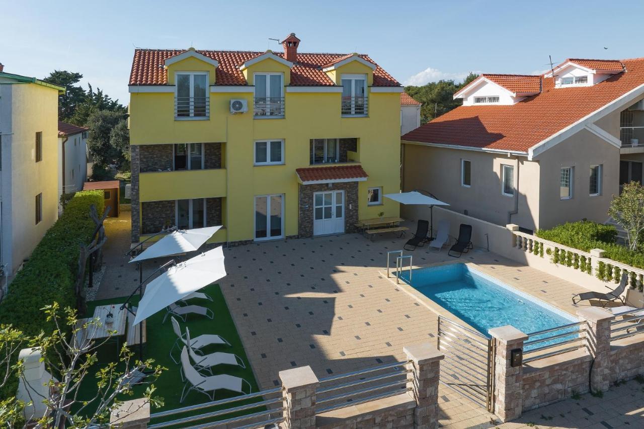 Apartments Oliva Vrsi Buitenkant foto