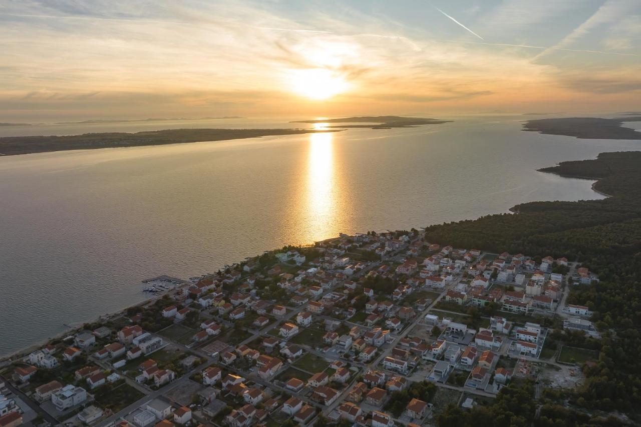 Apartments Oliva Vrsi Buitenkant foto